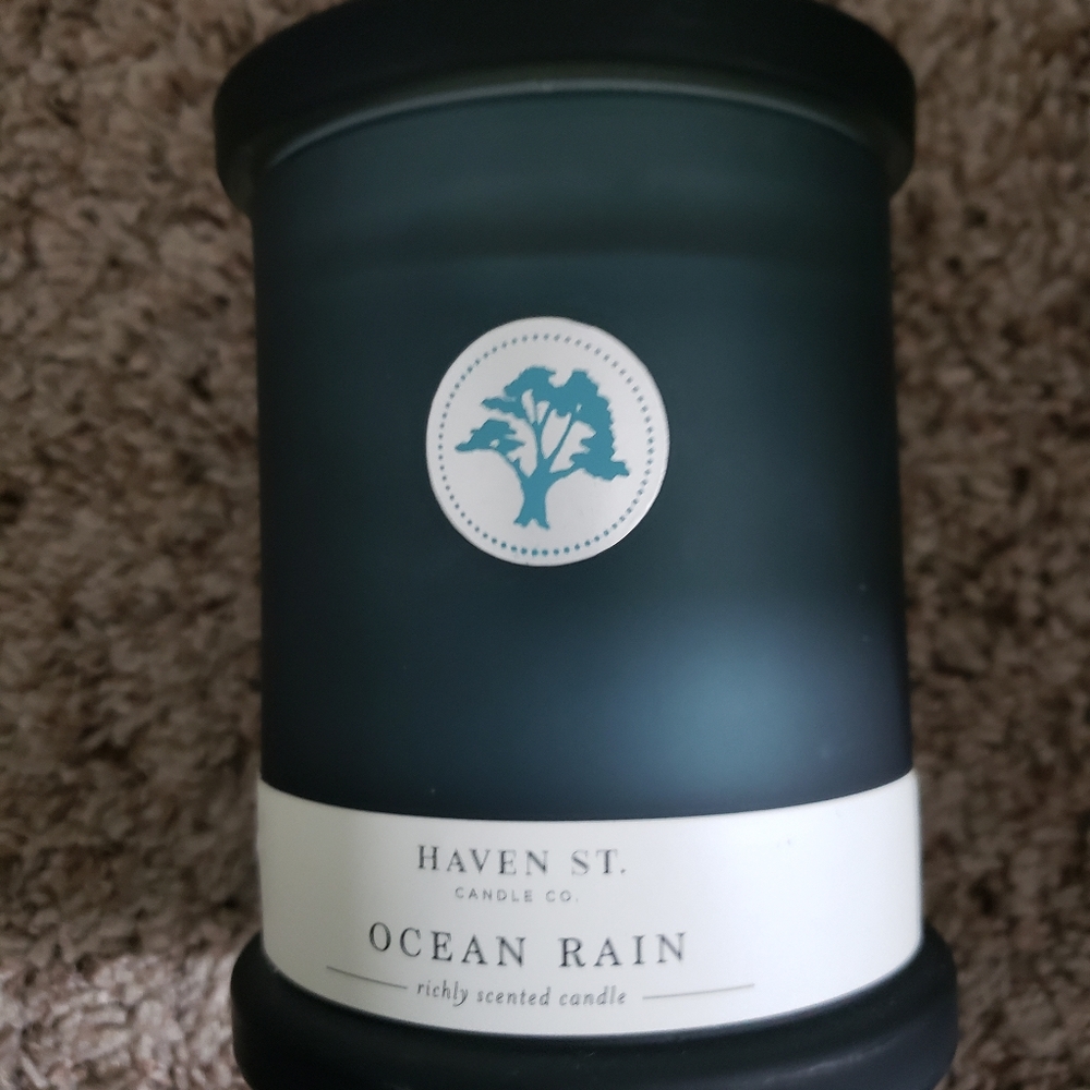 Haven street candle